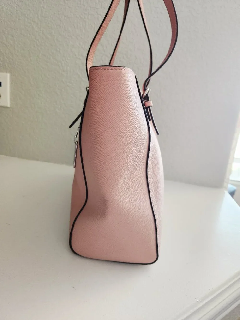 Euc Coach Turnlock Pink Leather Shoulder Bag Tote Purse